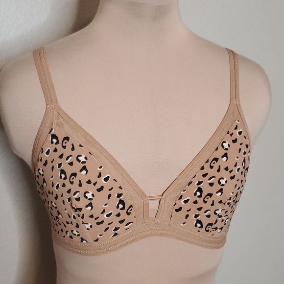 Lively Other - 3/$15 SALE Lively Medium Leopard Print bralette